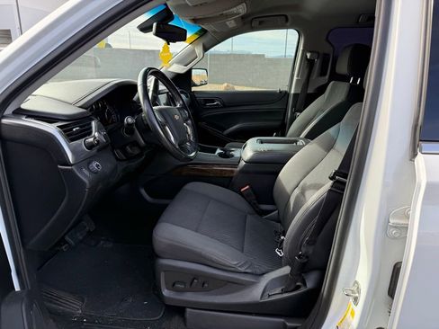 Used 2018 Chevrolet Suburban LS image 9