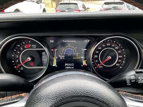 Used 2022 Jeep Wrangler Unlimited Rubicon w/ Xtreme Recon 35" Tire Package image 15