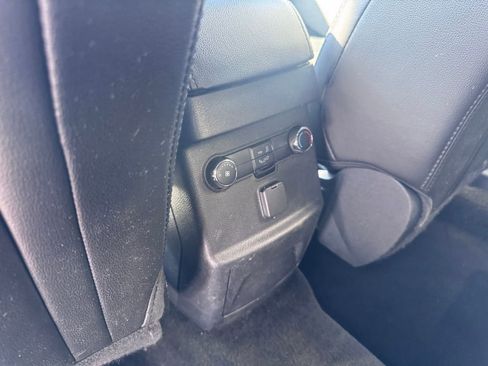 Used 2018 Ford Explorer XLT w/ Equipment Group 202A image 22