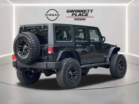 Used 2016 Jeep Wrangler Unlimited Rubicon w/ Dual Top Group AWD/4WD image 24