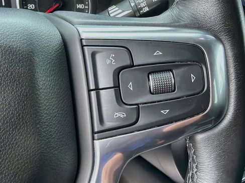 Used 2019 Chevrolet Blazer LT FWD image 13