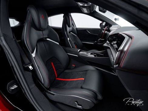 Used 2025 Ferrari Purosangue AWD/4WD image 34