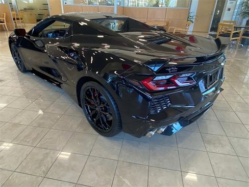 Used 2023 Chevrolet Corvette Stingray Convertible w/ Z51 Performance Package image 24