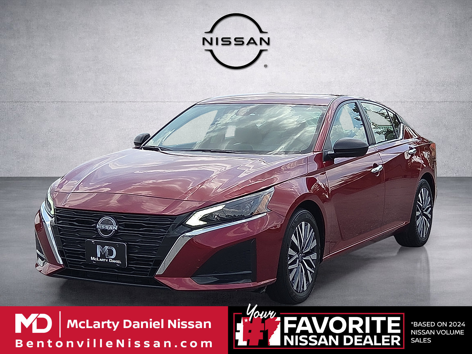 Used 2025 Nissan Altima 2.5 SV FWD image 2