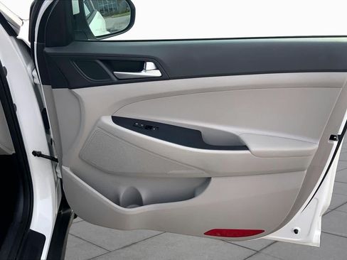 Used 2021 Hyundai Tucson Value FWD image 22