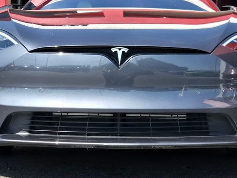 Used 2021 Tesla Model S Plaid image 14