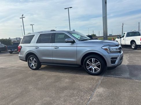 Used 2024 Ford Expedition Limited RWD image 7