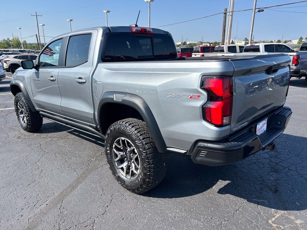 New 2026 Chevrolet Colorado ZR2 w/ Technology Package AWD/4WD image 7
