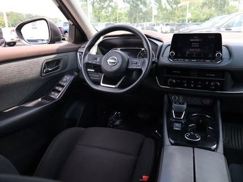 Used 2023 Nissan Rogue S AWD/4WD image 20