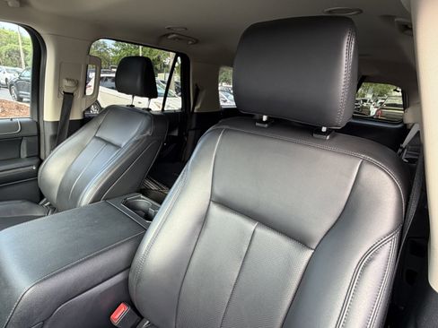 Used 2022 Ford Expedition XLT AWD/4WD image 18