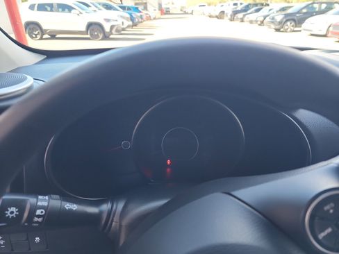 Used 2015 Kia Soul + image 10