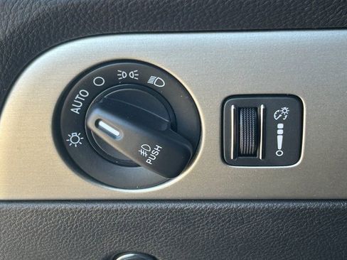 Used 2020 Dodge Durango SXT w/ 3rd Row Seating Group image 21