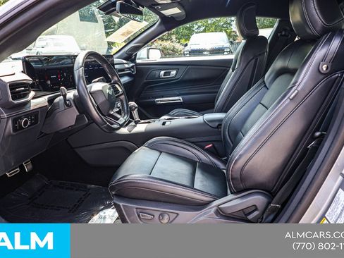 Used 2025 Ford Mustang Premium RWD image 17