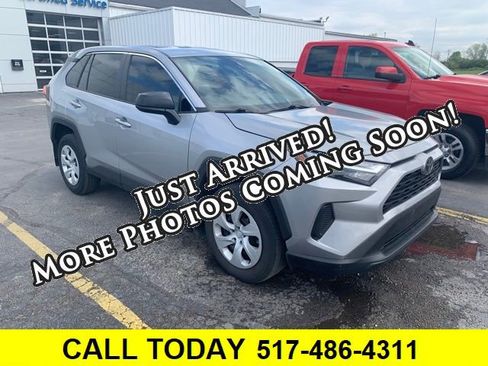 Used 2023 Toyota RAV4 LE AWD/4WD image 1