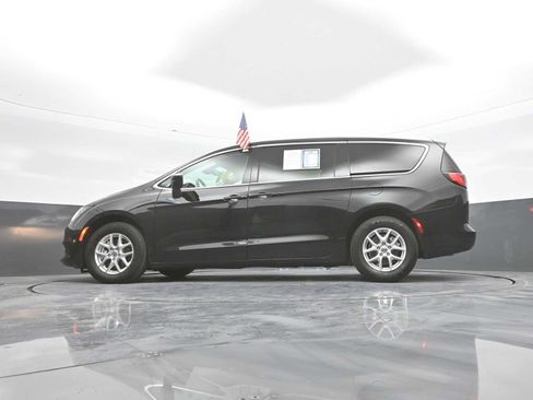 Used 2024 Chrysler Voyager LX FWD image 39