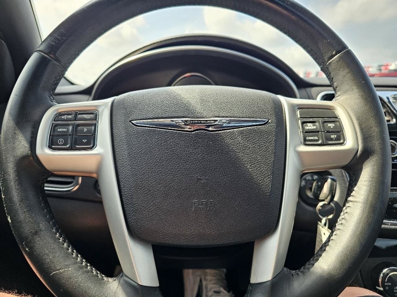 Used 2013 Chrysler 200 Touring w/ S Exterior Appearance Pkg FWD image 8