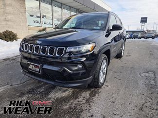 Used 2025 Jeep Compass Latitude video 1