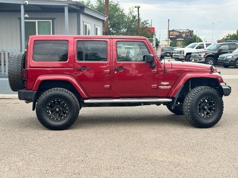Used 2013 Jeep Wrangler Unlimited Sahara w/ Connectivity Group AWD/4WD image 8