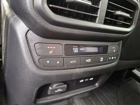 Certified 2024 Honda Ridgeline Black Edition image 14