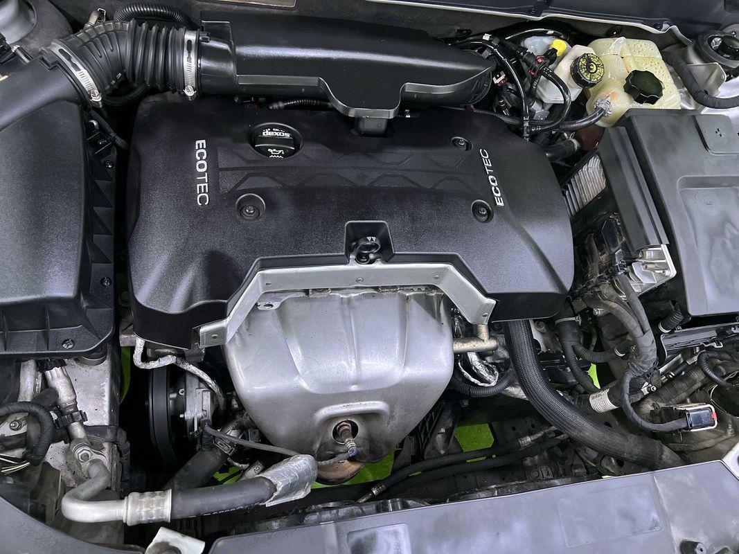 Used 2013 Chevrolet Malibu LTZ FWD image 16