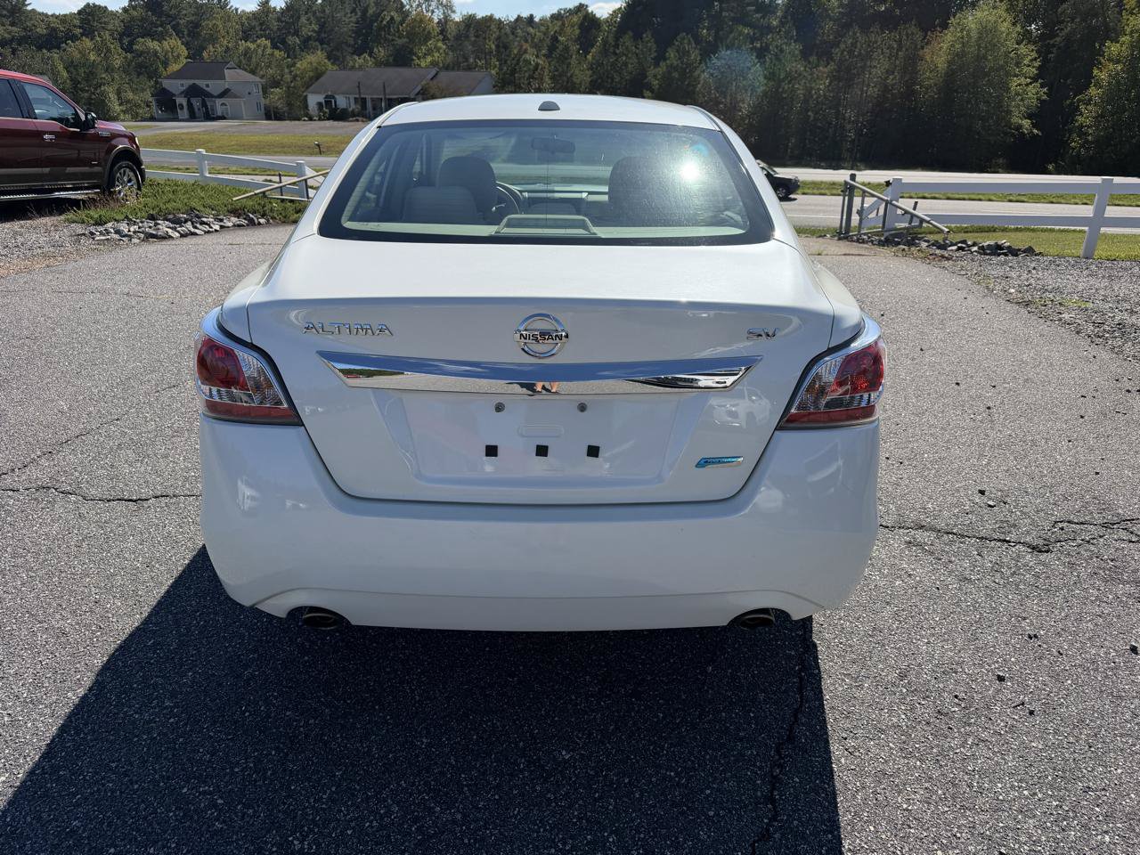Used 2014 Nissan Altima 2.5 SV FWD image 5