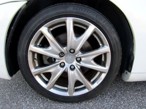 Used 2010 INFINITI G37 Journey w/ Premium Pkg image 7