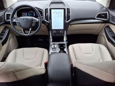 Used 2024 Ford Edge Titanium w/ Equipment Group 301A AWD/4WD image 12