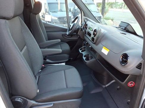 New 2025 Mercedes-Benz Sprinter 2500 image 17
