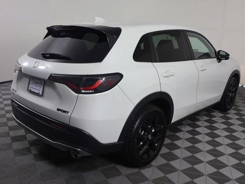 Certified 2023 Honda HR-V Sport image 8