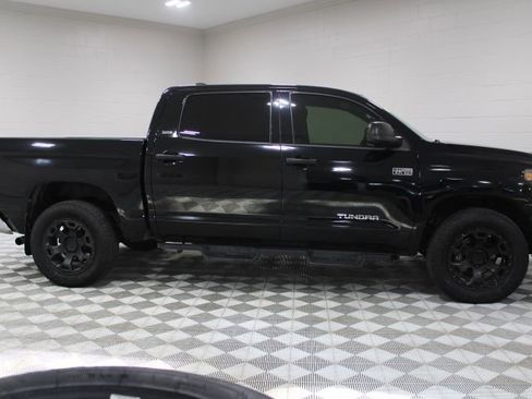 Used 2020 Toyota Tundra SR5 w/ SR5 Upgrade Package image 12