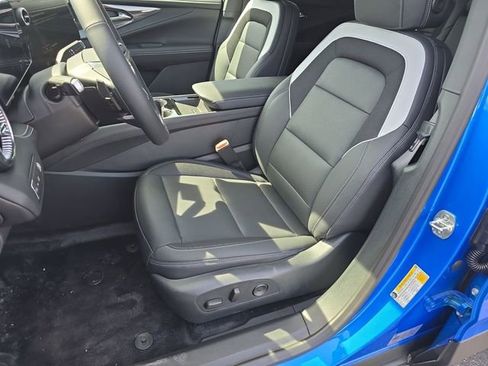 New 2025 Chevrolet Blazer EV LT image 18