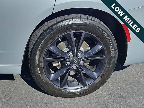 Used 2023 Dodge Charger SXT w/ Blacktop Package image 12