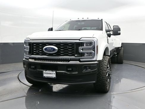 Used 2025 Ford F450 King Ranch w/ FX4 Off-Road Package image 30