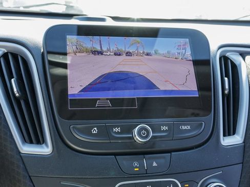 Used 2023 Chevrolet Malibu LT FWD image 29