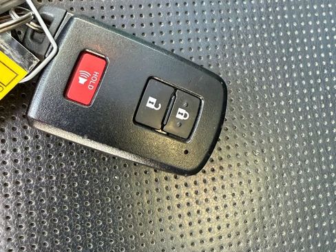 Used 2020 Toyota 4Runner Limited image 27