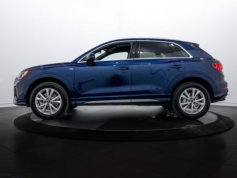 Certified 2022 Audi Q3 2.0T Premium w/ Convenience Package image 6