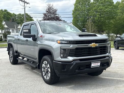 Used 2025 Chevrolet Silverado 2500 Custom w/ Custom Convenience Package AWD/4WD image 7