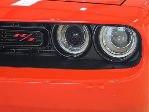 Used 2017 Dodge Challenger R/T Scat Pack RWD image 28