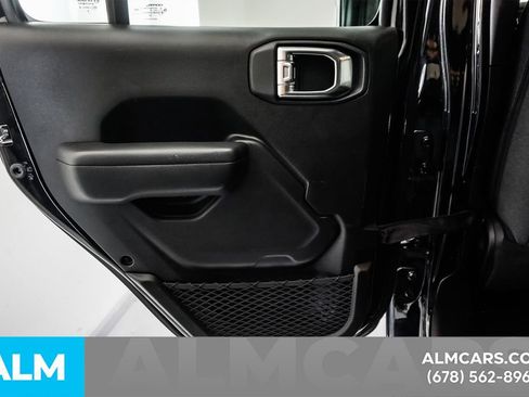 Used 2025 Jeep Wrangler Unlimited Sport AWD/4WD image 43