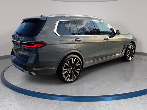 New 2026 BMW X7 xDrive40i w/ Premium Package image 5