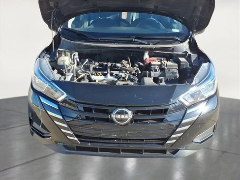 Used 2023 Nissan Versa SV image 18