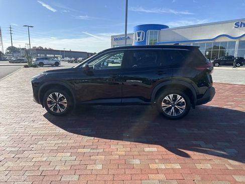 Used 2023 Nissan Rogue SV FWD image 33