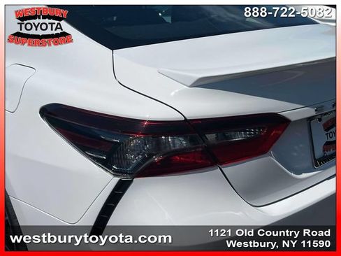 Certified 2022 Toyota Camry SE w/ Carpet Mat Package (TMS) FWD image 11