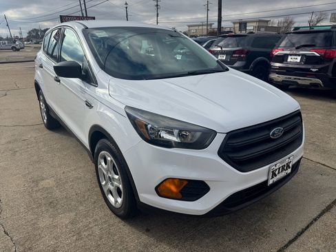 Used 2019 Ford Escape S image 7