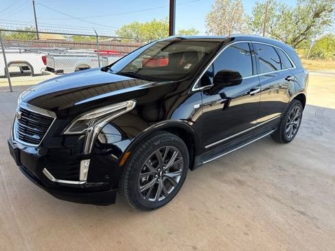Used 2019 Cadillac XT5 Premium Luxury w/ Sport Package FWD image 3