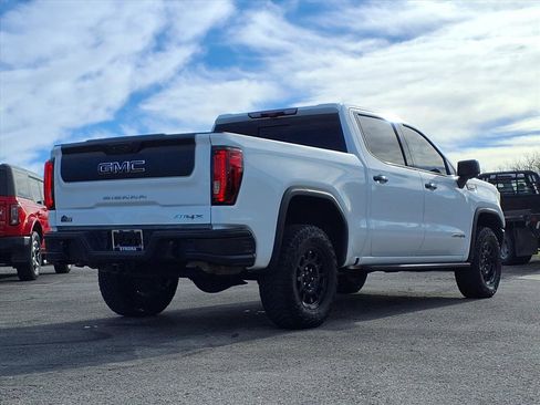 Used 2023 GMC Sierra 1500 AT4X w/ AT4X AEV Edition image 5