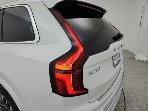 New 2026 Volvo XC90 T8 Ultra w/ Protection Package Premier image 28