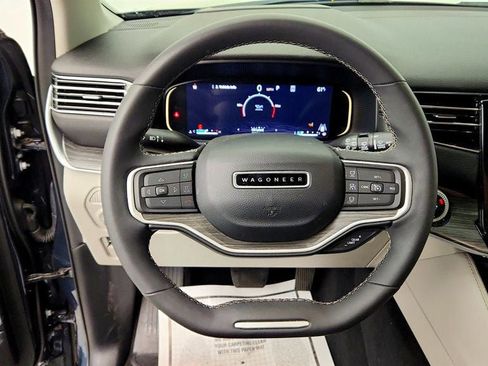 Used 2023 Jeep Wagoneer Series II w/ Convenience Group I AWD/4WD image 14