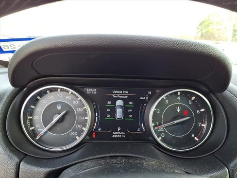 Used 2021 Maserati Levante S image 21