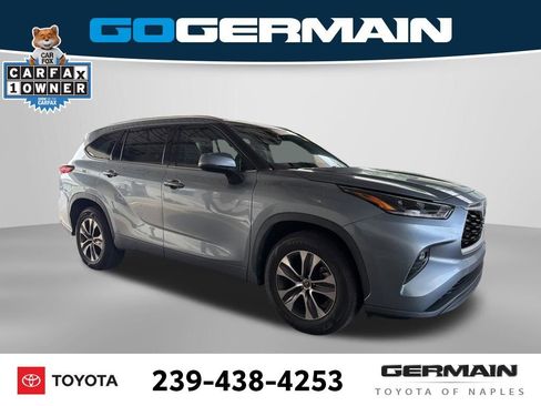 Used 2021 Toyota Highlander XLE FWD image 11